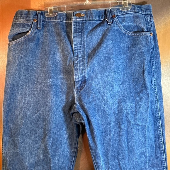 Wrangler 13MWZ Big & Tall Blue Work pants. 42 x 34. 15” rise. 3 available 122. - Picture 1 of 6